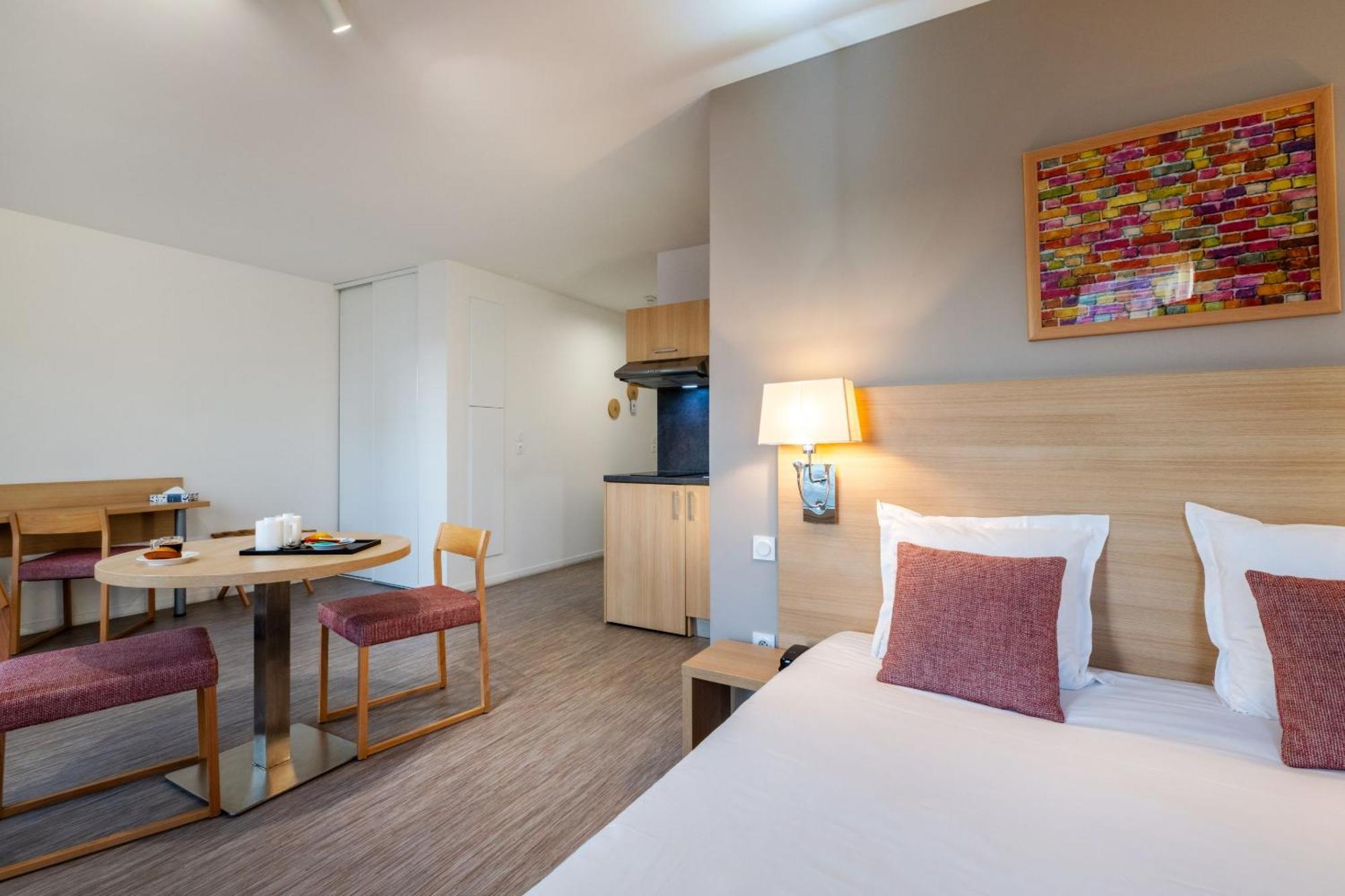 Appart Hotel Odalys City Nantes Cite Des Congres Екстер'єр фото